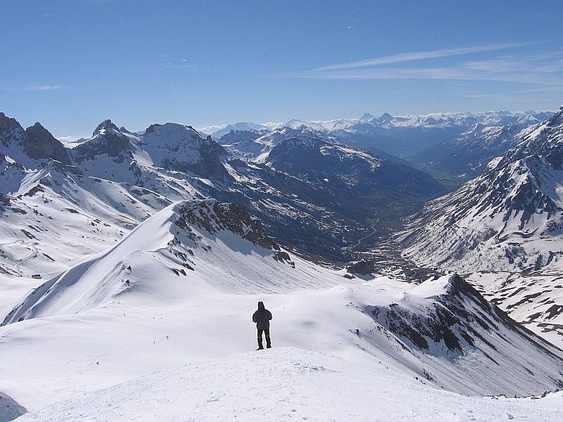 #4 Vue du sommet : Vue sur toute la descente. grand bleu et moquette. Vue du sommet : Vue sur toute la descente. grand bleu et moquette.