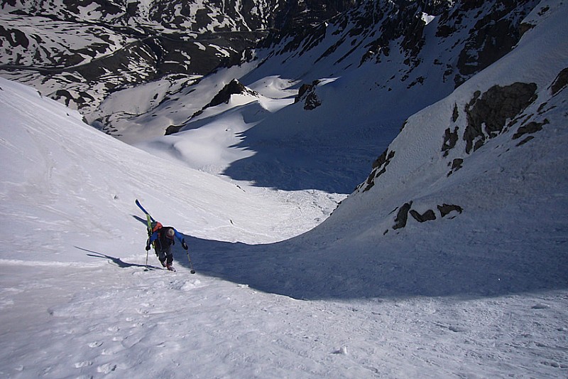 #2 Dans le couloir à pieds, c Dans le couloir à pieds, c'est plus simple.