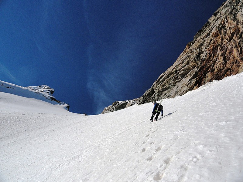 #4 Tête de Lauranoure : Dans le verrou, ça grimpe ! Tête de Lauranoure : Dans le verrou, ça grimpe !
