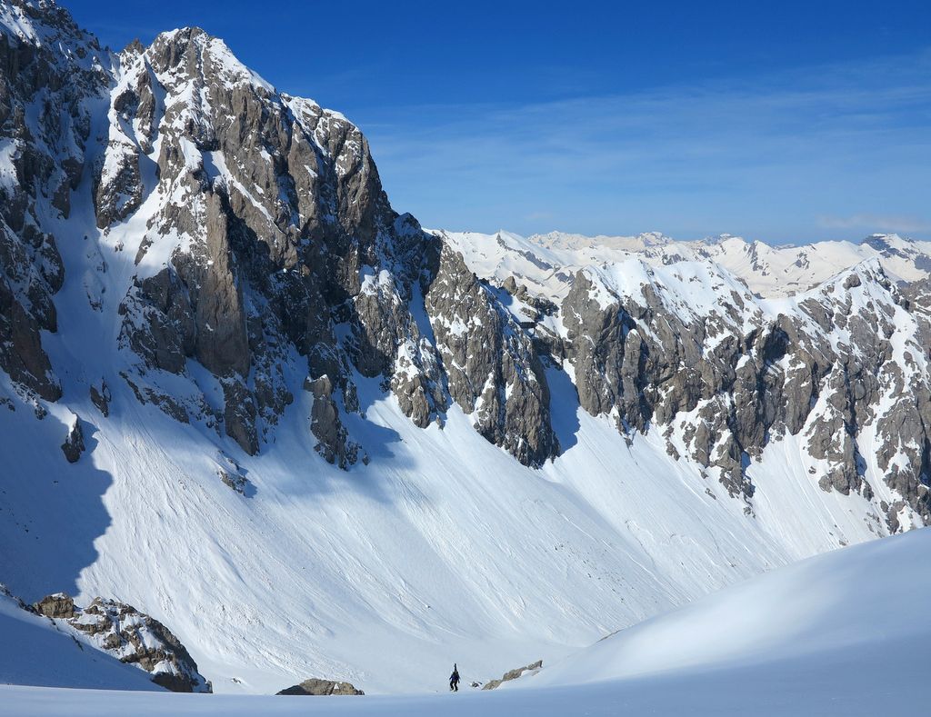 #12 Combe SW : Devant le couloir Nord de la Tête de Moïse Combe SW : Devant le couloir Nord de la Tête de Moïse