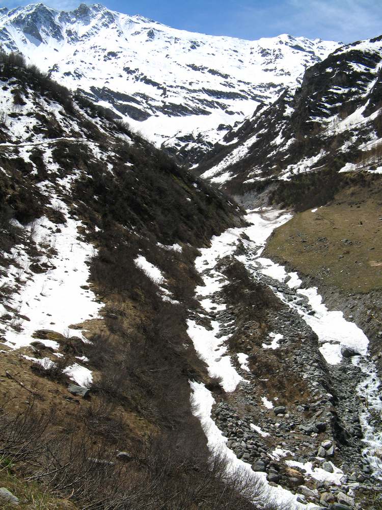 #18 Dôme des Pichères : Gratter les derniers mètres de neige ... toute une philosophie ! Dôme des Pichères : Gratter les derniers mètres de neige ... toute une philosophie !