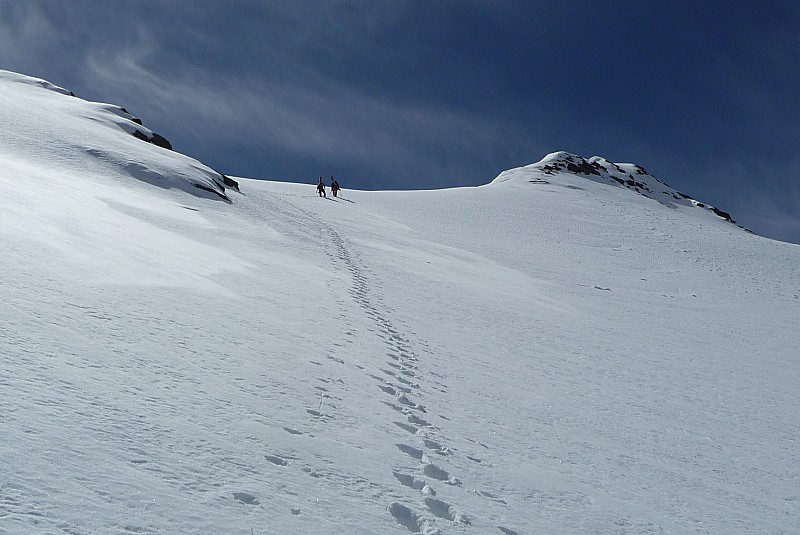 #3 ressaut hilary : A l ressaut hilary : A l'approche de la derniere difficultée, l'effet de l'altitude se fait sentir.