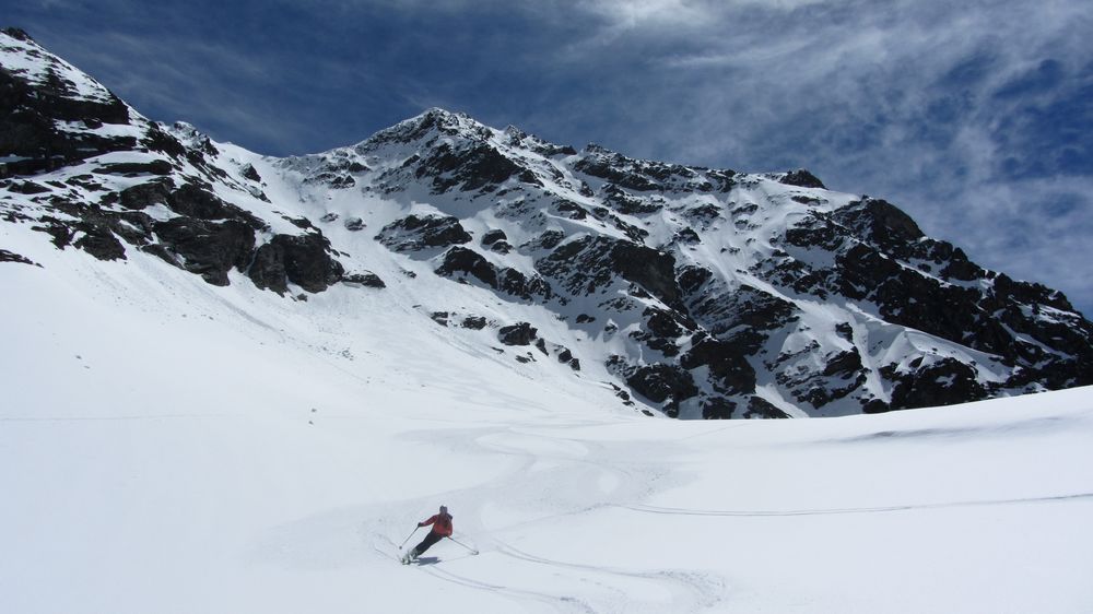 sous le couloir, grosse moquette et encore pour 800m...