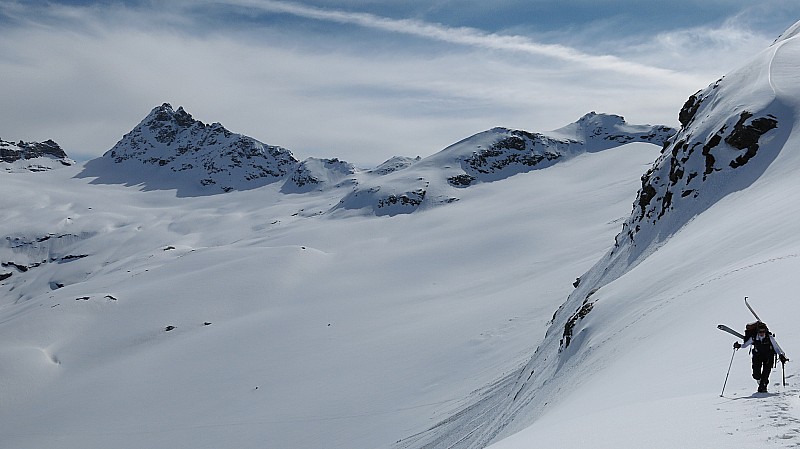 #7 Traversée Carro-Albaron : J2: la sortie des barres pour accéder au col de Trieves Traversée Carro-Albaron : J2: la sortie des barres pour accéder au col de Trieves