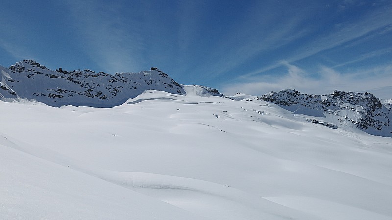 #8 Traversée Carro-Albaron : J2: glacier du grand Méan. la traversée complète à faire pour rejoindre le col éponyme au fond Traversée Carro-Albaron : J2: glacier du grand Méan. la traversée complète à faire pour rejoindre le col éponyme au fond