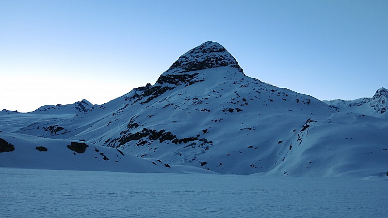 #11 Traversée Carro-Albaron : J3: le jour se lève sur le mont Seti (5H30) Traversée Carro-Albaron : J3: le jour se lève sur le mont Seti (5H30)