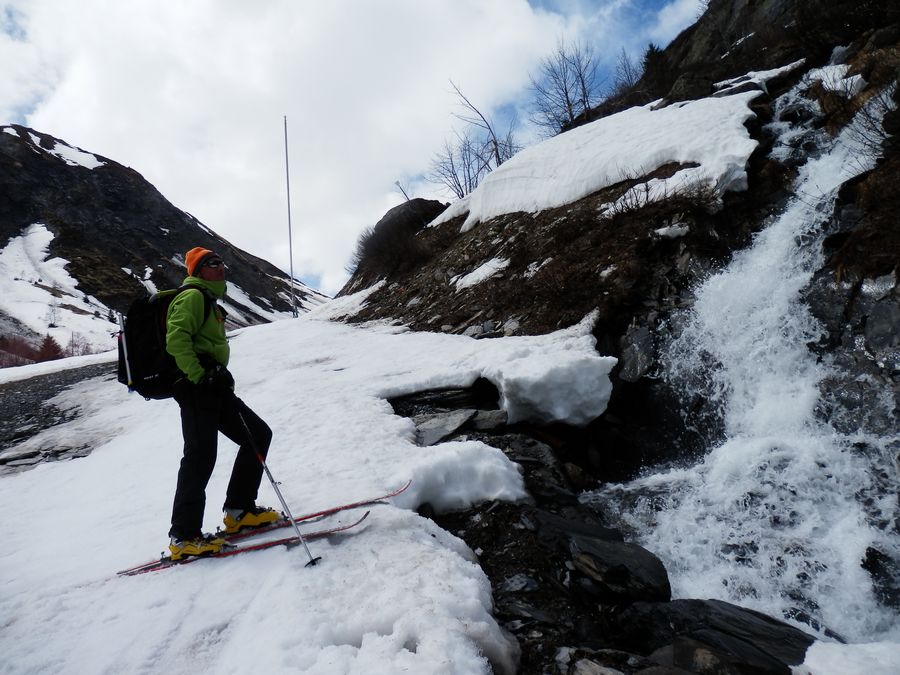 Le printemps arrive : cela fond à vitesse "grand V", mais il reste encore beaucoup de neige