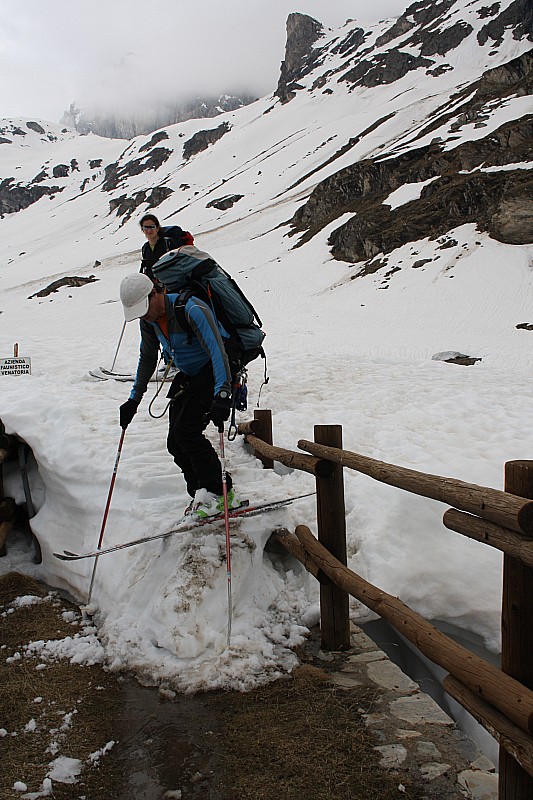pente raide : la partie la plus skiante de notre descente sur Benevolo !