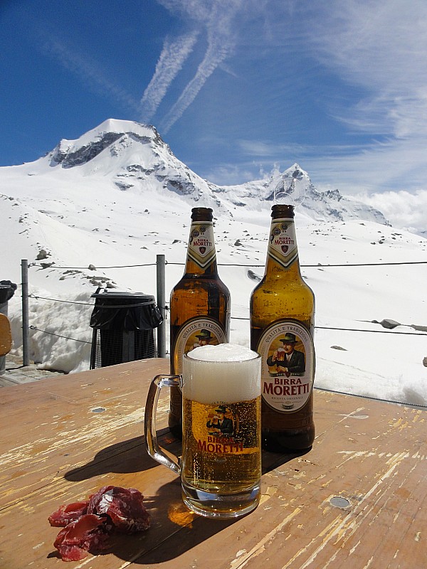 #3 1er jour : Boisson à base de houblon qui nous rappéle l 1er jour : Boisson à base de houblon qui nous rappéle l'Arrancabirra