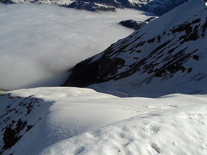 #3 Aiguille : Aperçu des lieux, le photographe arrive ; Aiguille : Aperçu des lieux, le photographe arrive ;