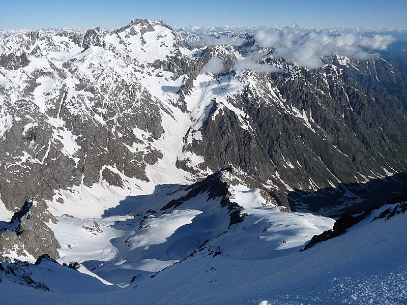 #6 Une partie de la descente : de jeudi devant l Une partie de la descente : de jeudi devant l'Argentera et le Viso.