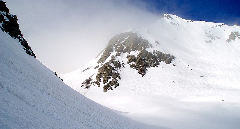 #2 On crève le plafond : Enfin de la vu, on prend plaisir à regarder la face N de la pointe de Comberousse On crève le plafond : Enfin de la vu, on prend plaisir à regarder la face N de la pointe de Comberousse