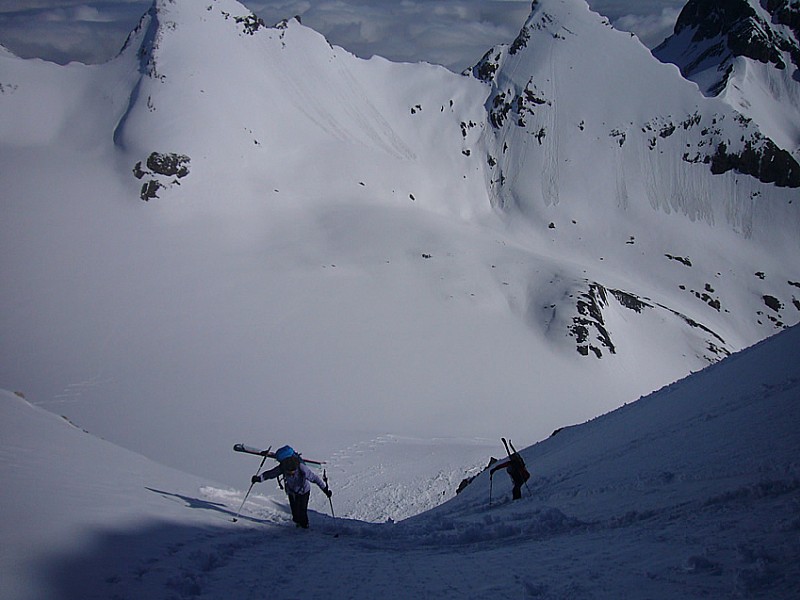 #3 A pieds dans le couloir de gauche A pieds dans le couloir de gauche