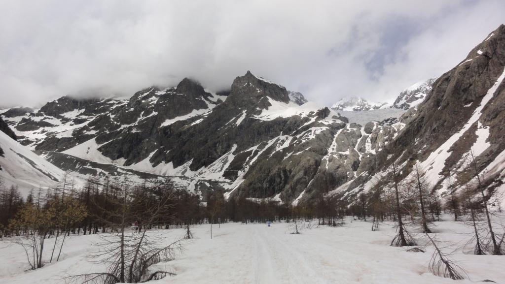 #2 pré de Madame Carle : plus beaucoup de neige en versant sud! pré de Madame Carle : plus beaucoup de neige en versant sud!