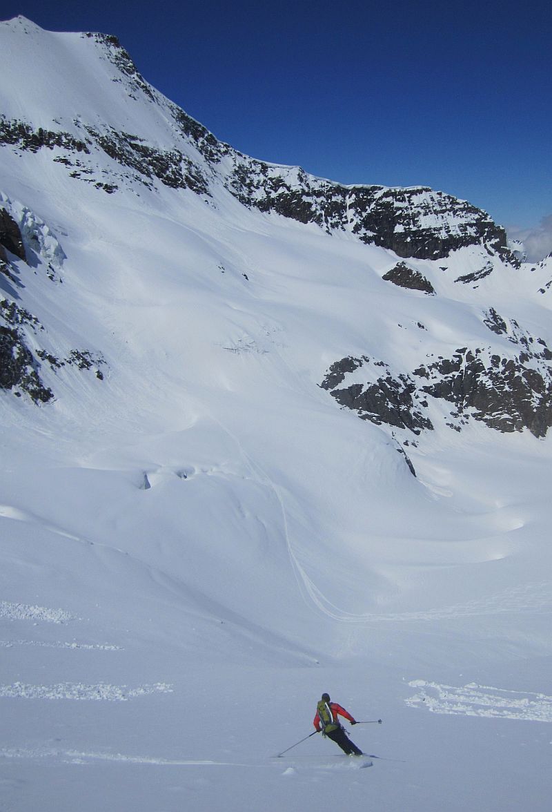 #21 Ski facile, grandes courbes et super conditions Ski facile, grandes courbes et super conditions