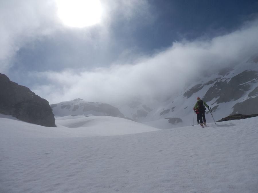 #7 Lac du Petit Doménon : Yes ! Nous sortons de la brume Lac du Petit Doménon : Yes ! Nous sortons de la brume