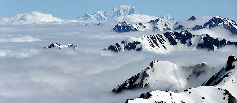 #12 Il nous nargue ... : Le bon jour, c Il nous nargue ... : Le bon jour, c'était samedi car les nuages sont en train de monter