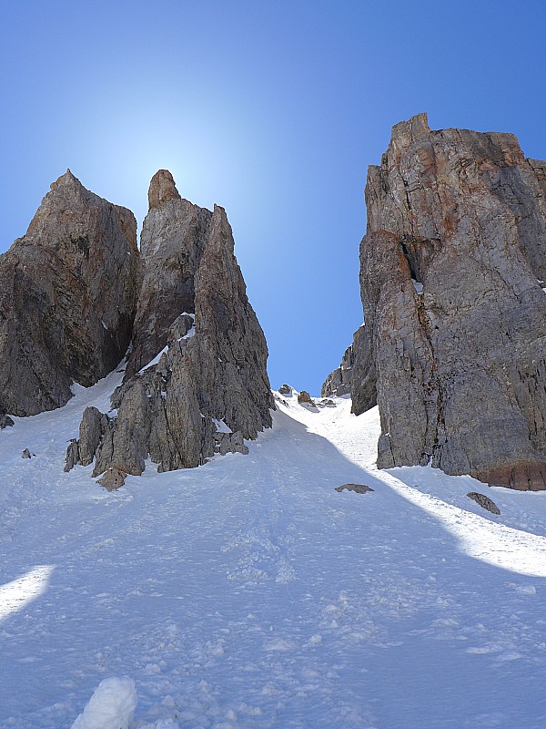 #8 Couloir nord du Béal : pas tant raide. Couloir nord du Béal : pas tant raide.