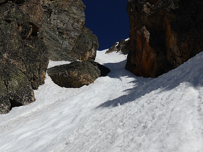 #3 Bloc coincé?? : A droite c Bloc coincé?? : A droite c'est bien raide mais ça passe en neige.