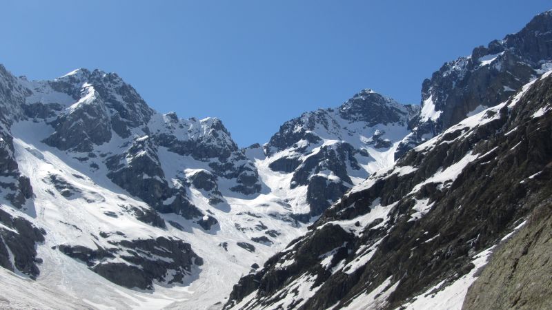 #13 Au menu de demain : Le pas des Aupillous. On découvre l Au menu de demain : Le pas des Aupillous. On découvre l'ampleur des ravages d'avalanches...