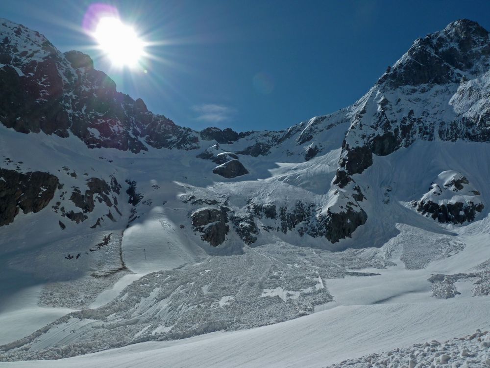 #4 Vallon des Etages : vue sur l Vallon des Etages : vue sur l'itinéraire du col de Clot Châtel