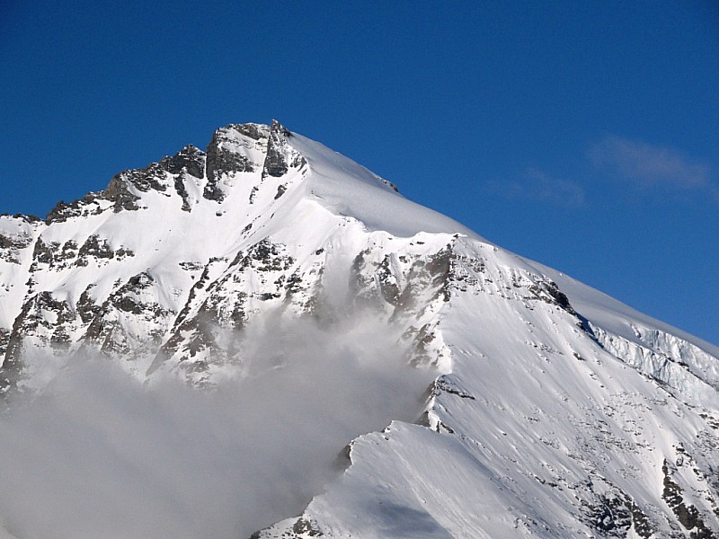#1 Albaron en traversée : Pendant la montée, gros plan sur la Pointe de Charbonnel, notre spot de la veille... Albaron en traversée : Pendant la montée, gros plan sur la Pointe de Charbonnel, notre spot de la veille...