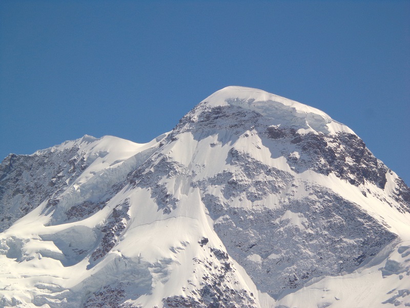 #1 Breithorn occidental : Photo prise d Breithorn occidental : Photo prise d'en bas la veille....au soleil!