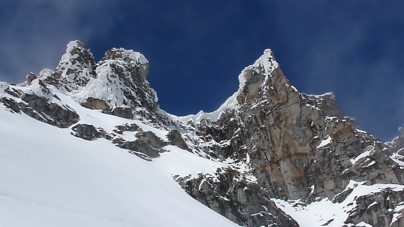 #6 Il Roc : Je suppose que le passage qui permet de monter au GP est entre les tours. Conditions mauvaise ce jour la pour tenter. Il Roc : Je suppose que le passage qui permet de monter au GP est entre les tours. Conditions mauvaise ce jour la pour tenter.