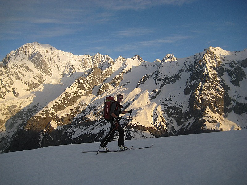 #6 05/05 : Sur la crete des Monts de Saxe devant le Mont Blanc 05/05 : Sur la crete des Monts de Saxe devant le Mont Blanc