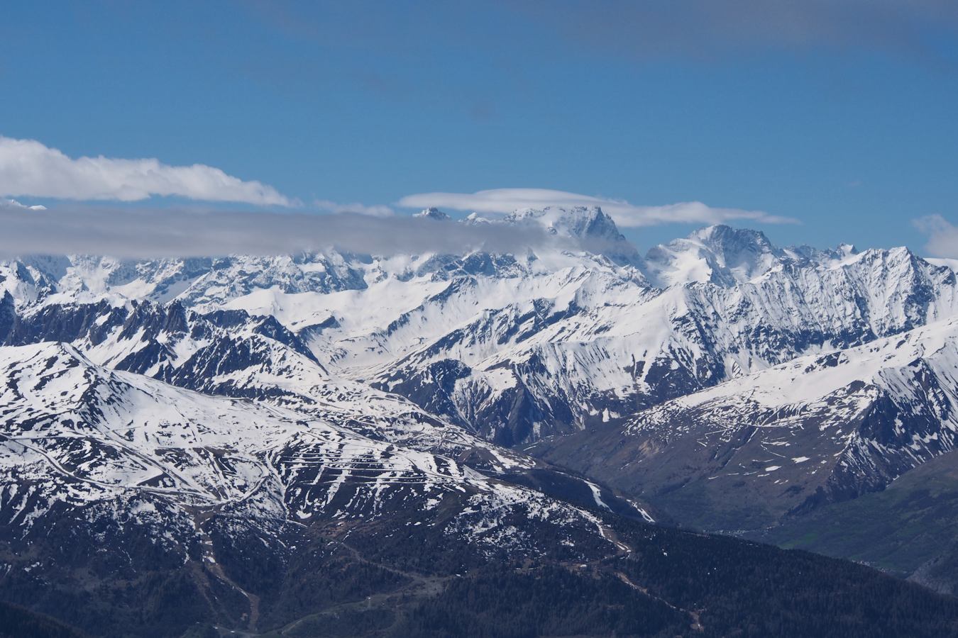 #8 Vers le Sud : La Meije peine à se dévoiler (dédicace à HDlameije). Vers le Sud : La Meije peine à se dévoiler (dédicace à HDlameije).