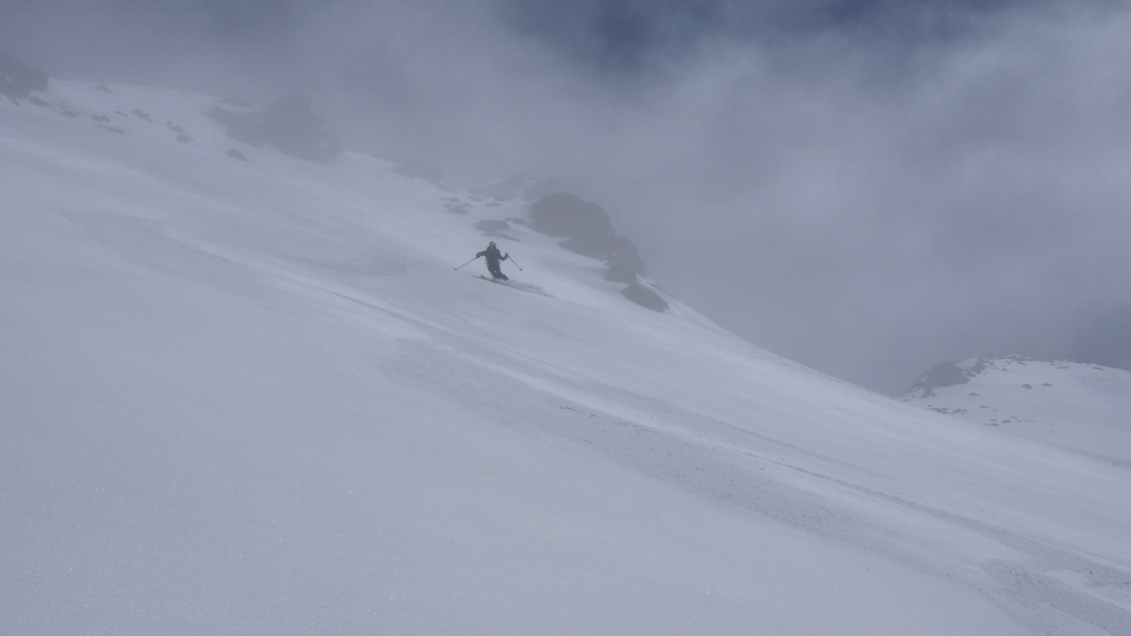 #14 Début de la descente : Neige excellente. Début de la descente : Neige excellente.