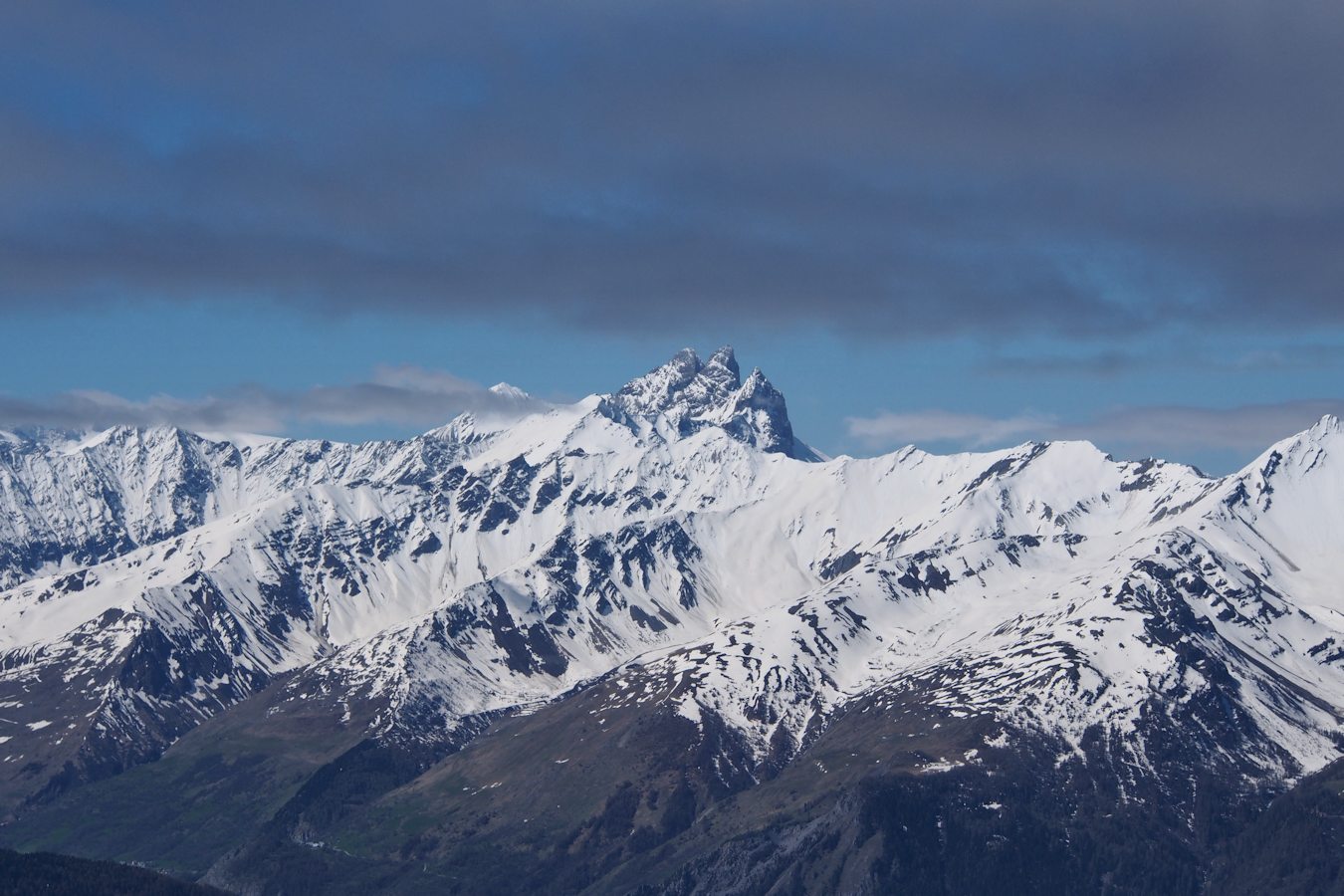 #7 Du Col : Les Aiguilles d Du Col : Les Aiguilles d'Arves et un peu de ciel bleu.
