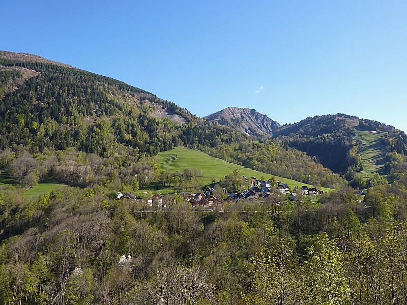 #15 Station de St Colomban : Une quinzaine de chalets tout neufs attendent les vacanciers de l Station de St Colomban : Une quinzaine de chalets tout neufs attendent les vacanciers de l'an prochain.