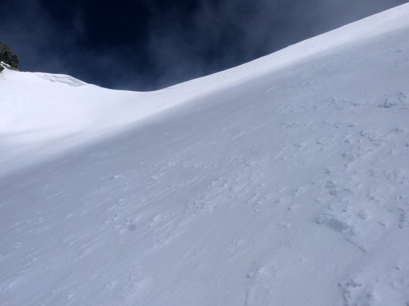 #5 Col à 3450m : Passage ski sur le dos et crampons conseillés Col à 3450m : Passage ski sur le dos et crampons conseillés
