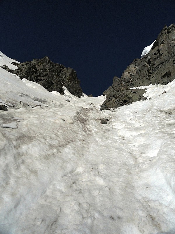 Trilogie des combes : Remontée du couloir Est du Sorbier... Quelle chaleur !!