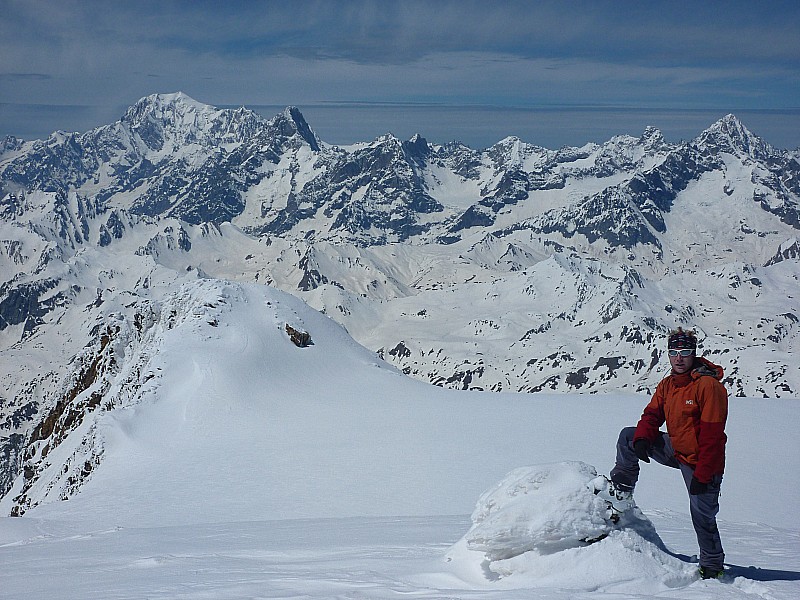 #19 Vélan : La pause devant le massif du Mont Blanc Vélan : La pause devant le massif du Mont Blanc