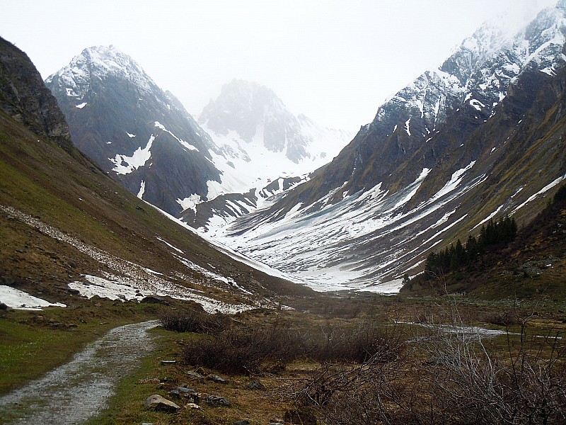 #6 Etat des lieux : Combe de la Nova, vue du terminus voiture. Etat des lieux : Combe de la Nova, vue du terminus voiture.