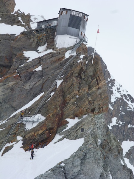 Cabane Bertol : accès à la cabane (une vrai via ferrata)