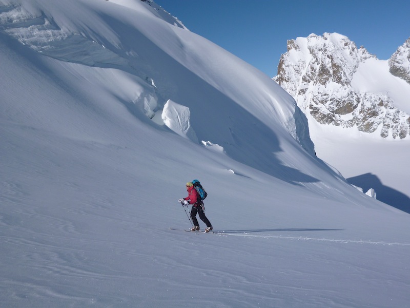 glacier du Mont Miné : en pleine action sous la Tête Blanche