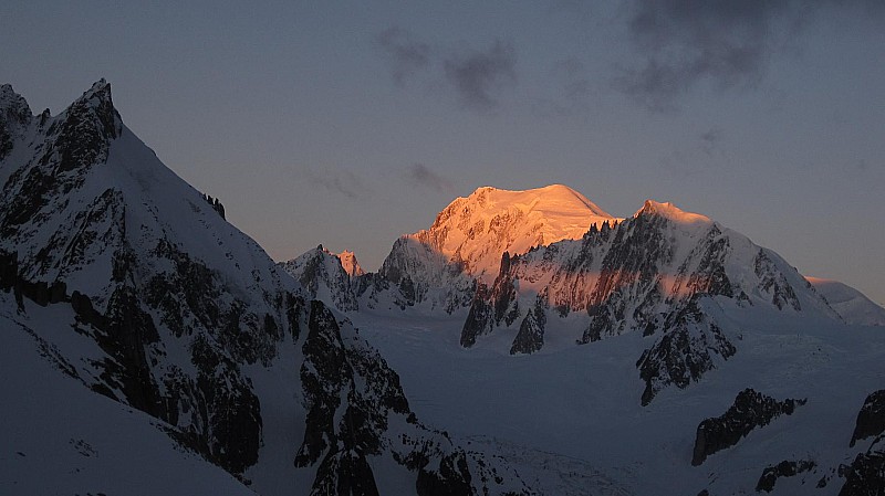 #2 mont blanc : premiers feux mont blanc : premiers feux