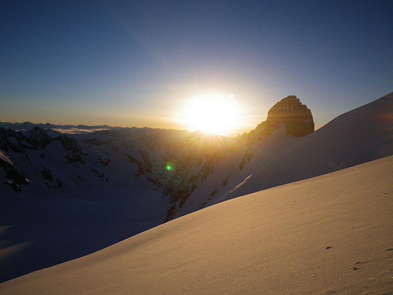 #5 Levé de soleil : Une photo vite fait car ça caille! Levé de soleil : Une photo vite fait car ça caille!