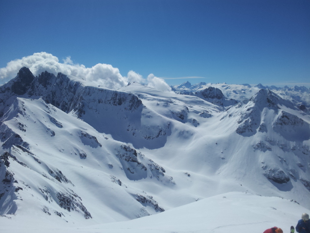 #5 vue sur la Croix : la croix et grand pic de Belledonne vus de la Grande Lance...Tout est magnifique! vue sur la Croix : la croix et grand pic de Belledonne vus de la Grande Lance...Tout est magnifique!
