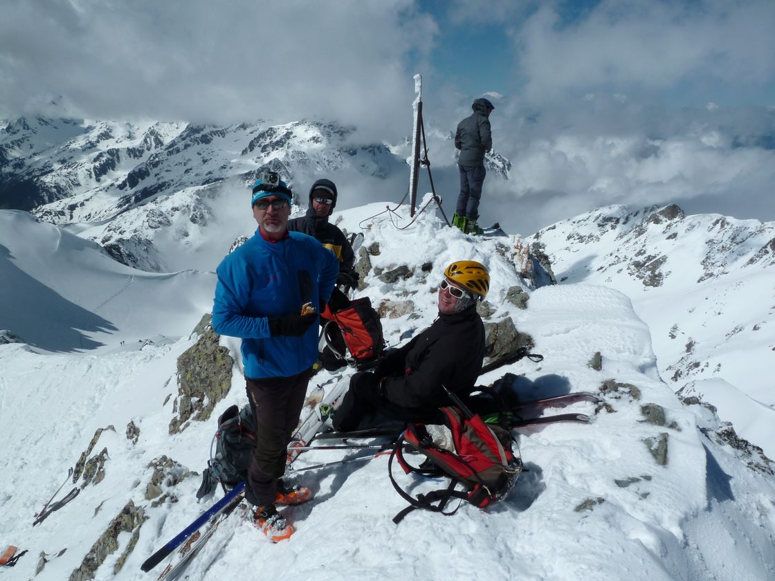 #13 Dent du Pra-Cime de la Jasse : L Dent du Pra-Cime de la Jasse : L'équipe au sommet de la Dent