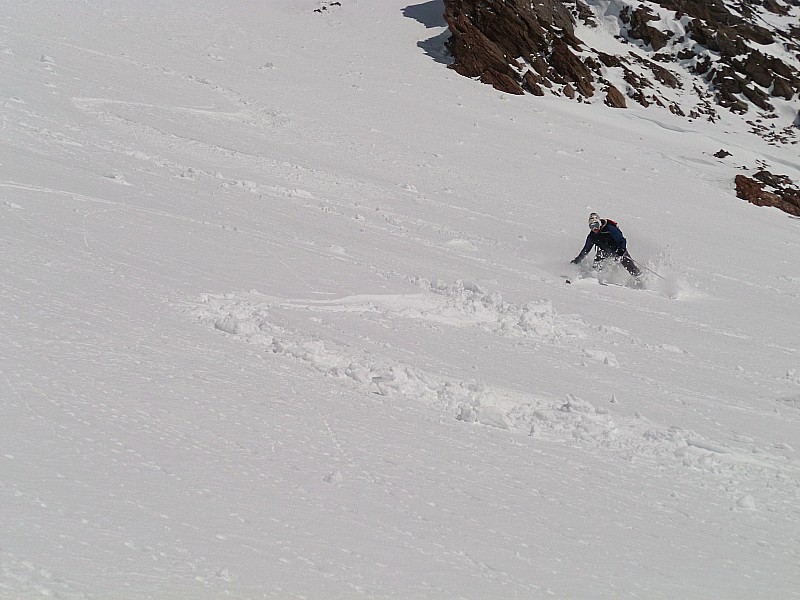 #17 Ski vintage : Des fois on se demande si les grdes courbes sont pas plus efficaces;-) Ski vintage : Des fois on se demande si les grdes courbes sont pas plus efficaces;-)