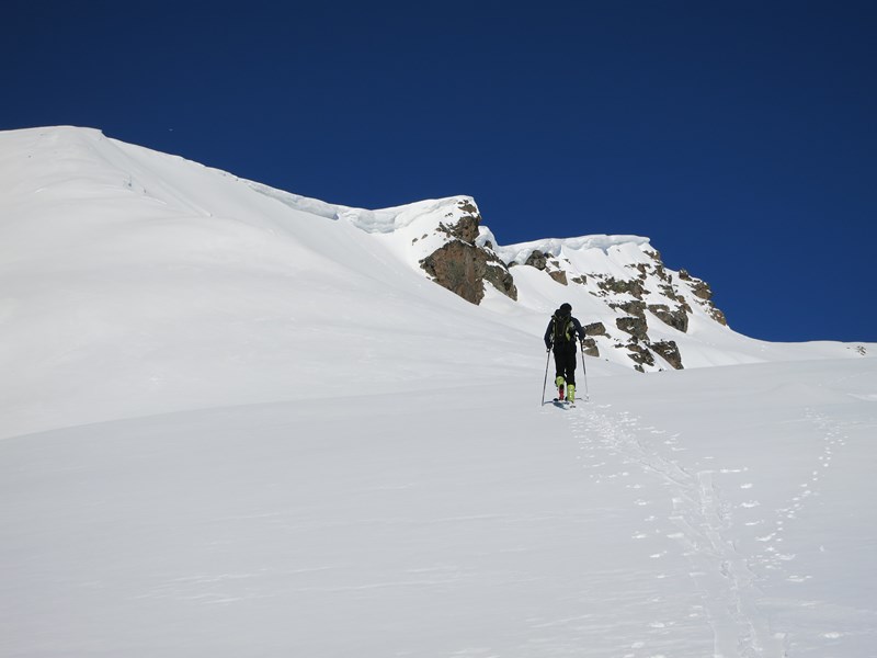 #3 Pointe de Chaufrède : le sommet n Pointe de Chaufrède : le sommet n'est plus loin et les corniches bien formées