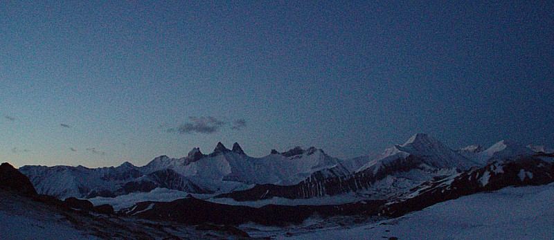 #1 Les Aiguilles au petit jour : Dédicace pour mon pôte Eric, on les a vu toute la journée :) Les Aiguilles au petit jour : Dédicace pour mon pôte Eric, on les a vu toute la journée :)