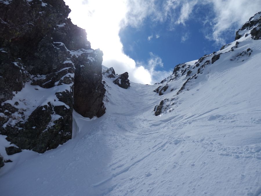 Couloir vers Sorbier : Grosse poudre, descendu à ski !