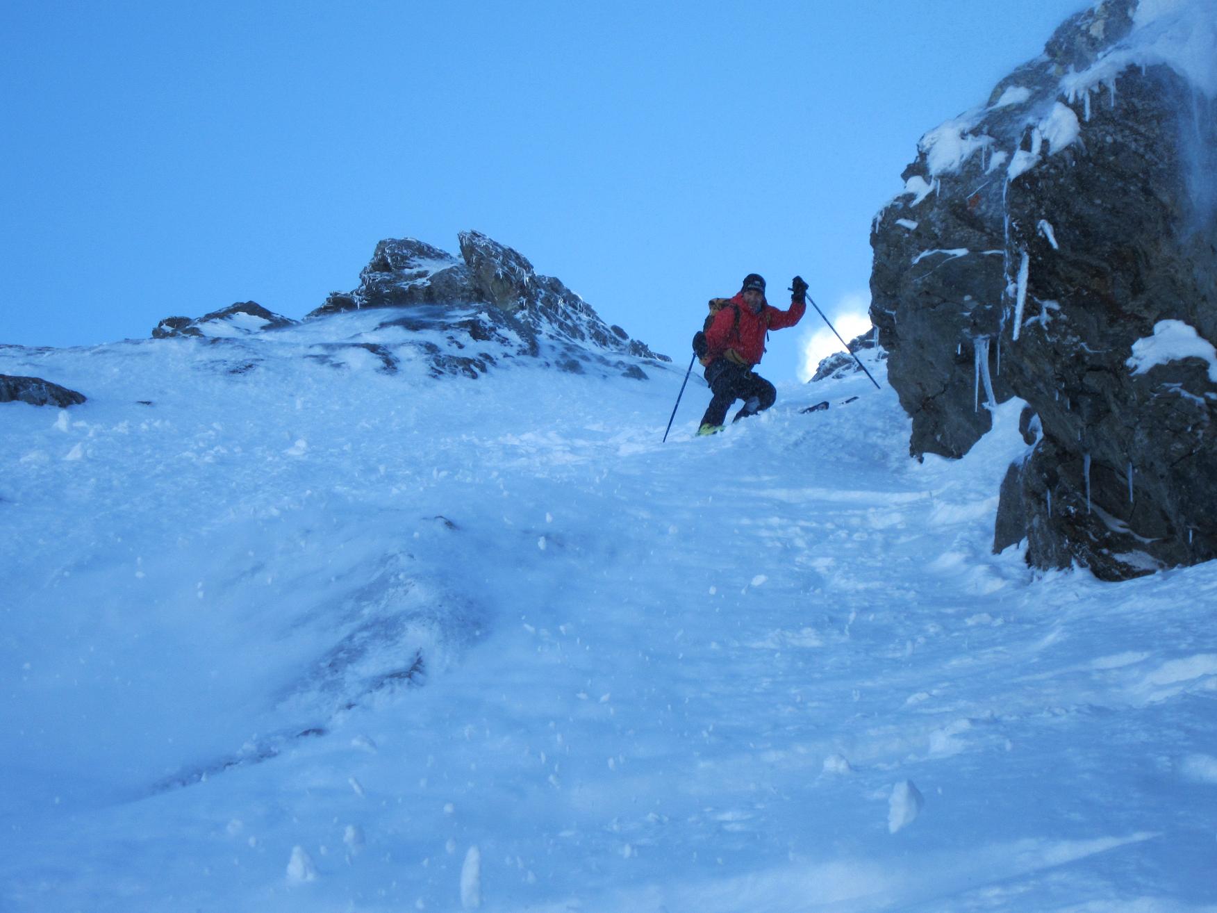 #15 maintenant on dérape sur 10 m. skis courts obligés maintenant on dérape sur 10 m. skis courts obligés