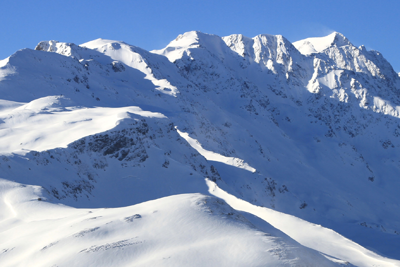 #1 Aiguilles de l Aiguilles de l'Argentière : Vue sur les Cochettes, platrées!