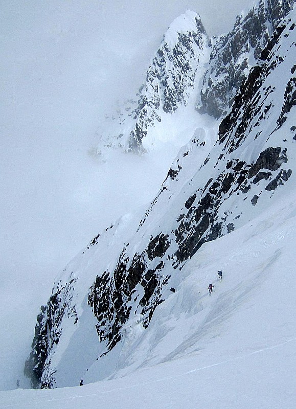 #7 Col Est : début du louvoyage entre les séracs Col Est : début du louvoyage entre les séracs